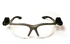 3M™ Light Vision™ 2 Protective Eyewear 11476-00000-10 Clear Anti-Fog
Lens, Gray Frame, Lights 10 EA/Case